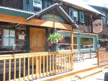 The Twin Lakes Inn & Saloon